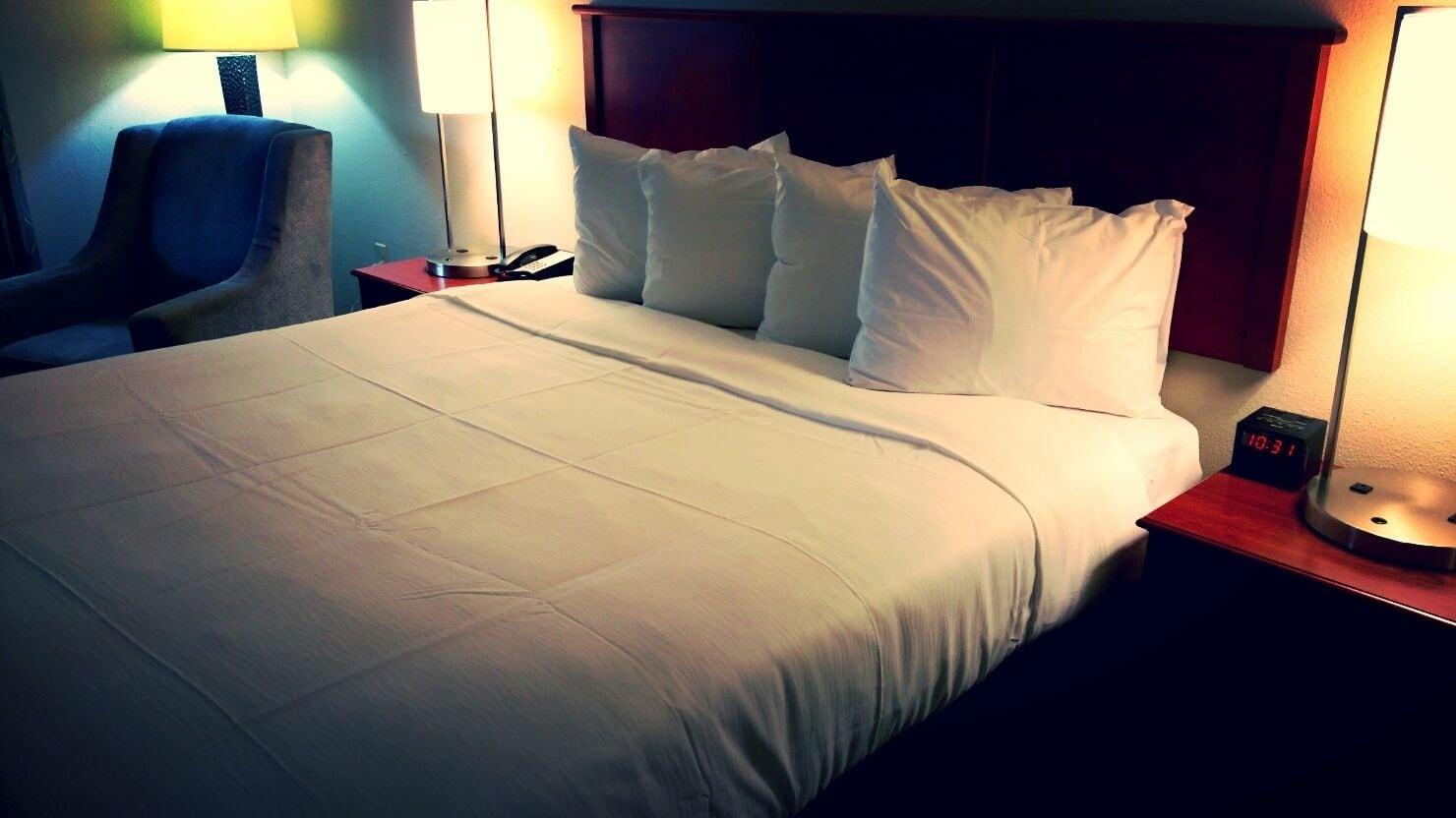 C3 Hotel And Convention Center ヘイスティングズ エクステリア 写真
